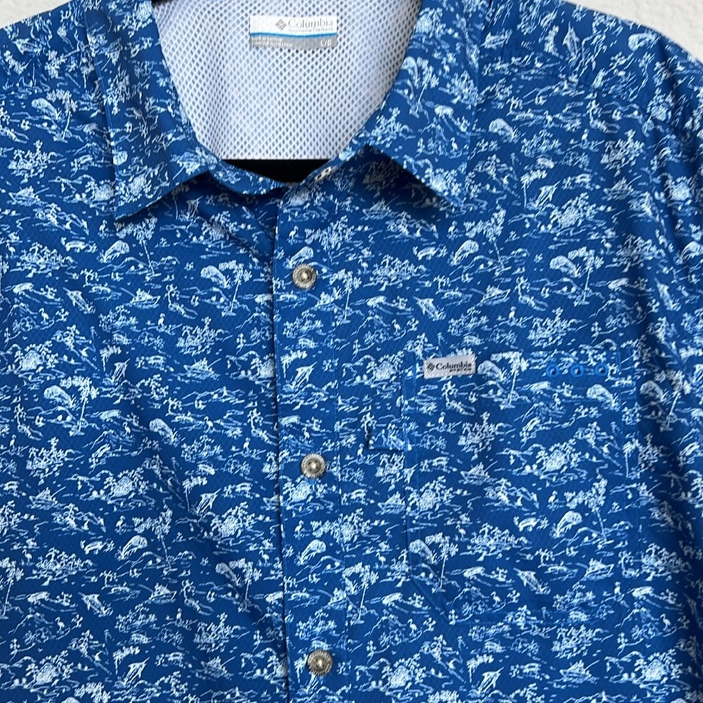 Columbia Men's PFG Blue Boat Print Button Down Shirt - Picture 4 of 8